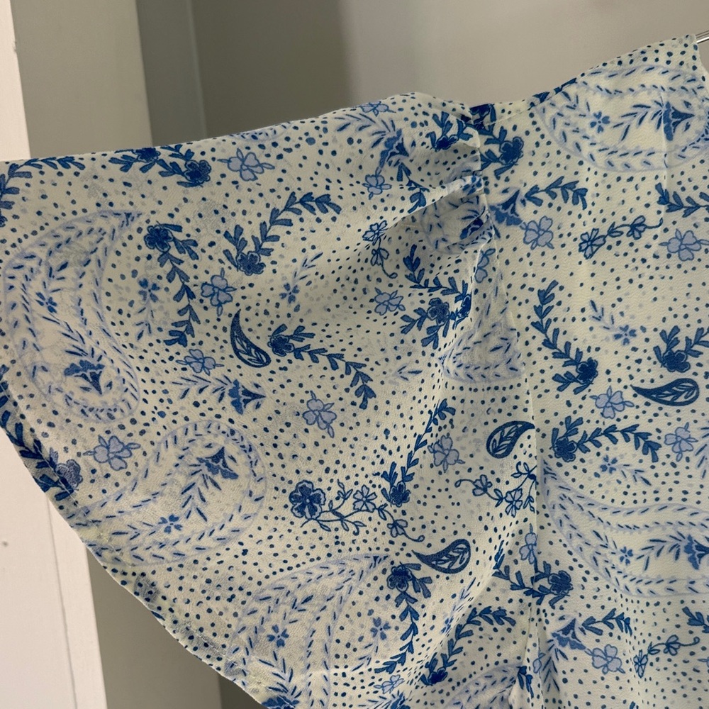 Sugarlips Blue and White Floral Dress - Picture 5 of 7